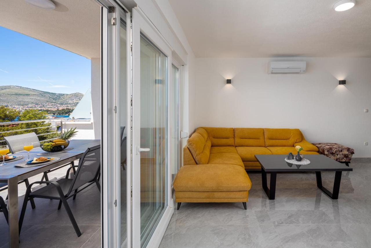 Villa Palavra Trogir Exterior photo